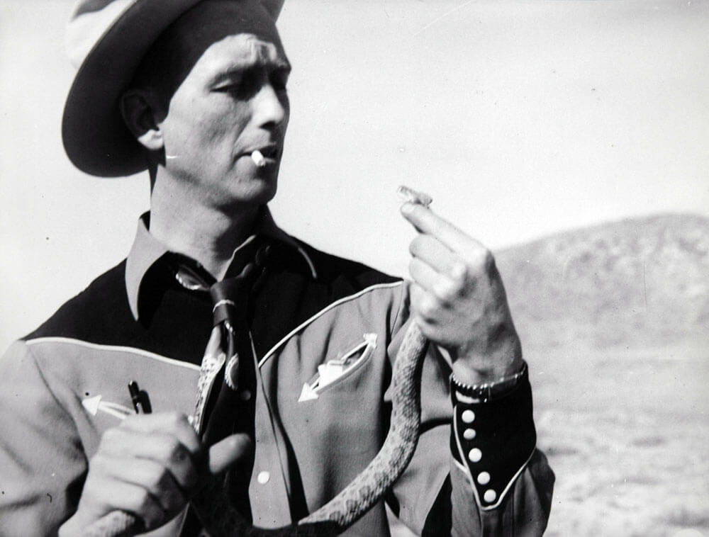 1940s-earl-snake.jpg