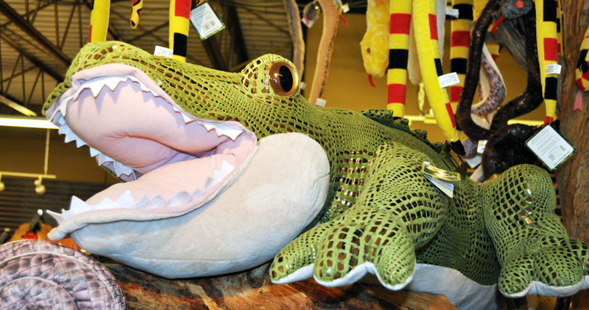 Reptile Gardens gift shop zoo gift shop Reptile Gardens