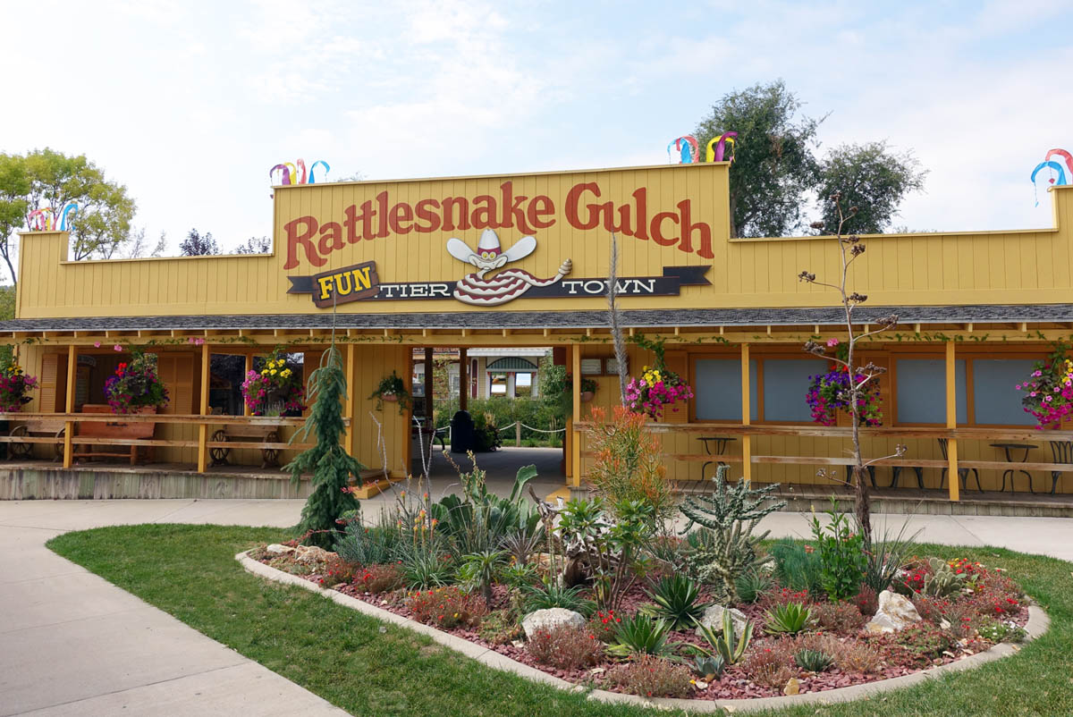 Image of the entrance of Spring Creek Gulch, the Funtier Town at Reptile Gardens.