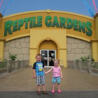 Welcome to Reptile Gardens