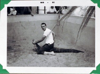 Alligator wrestling at Reptile Gardens